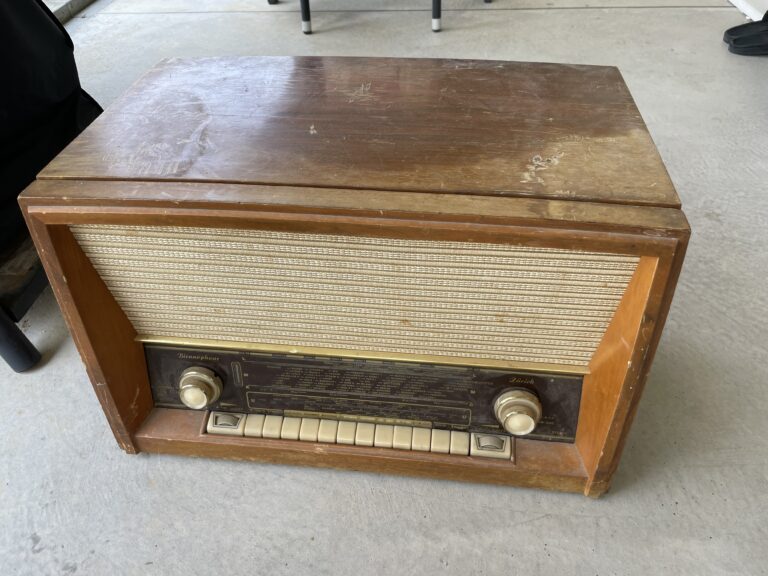 Radio-Box