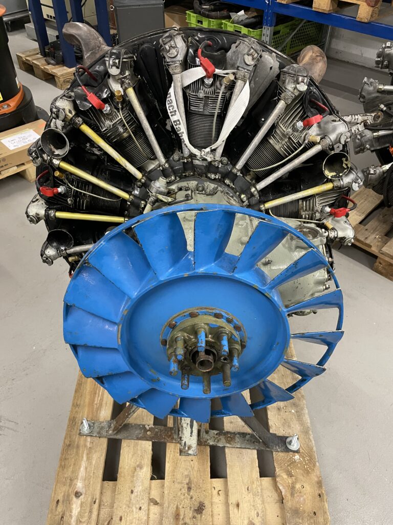 M462RF Sternmotor Tisch