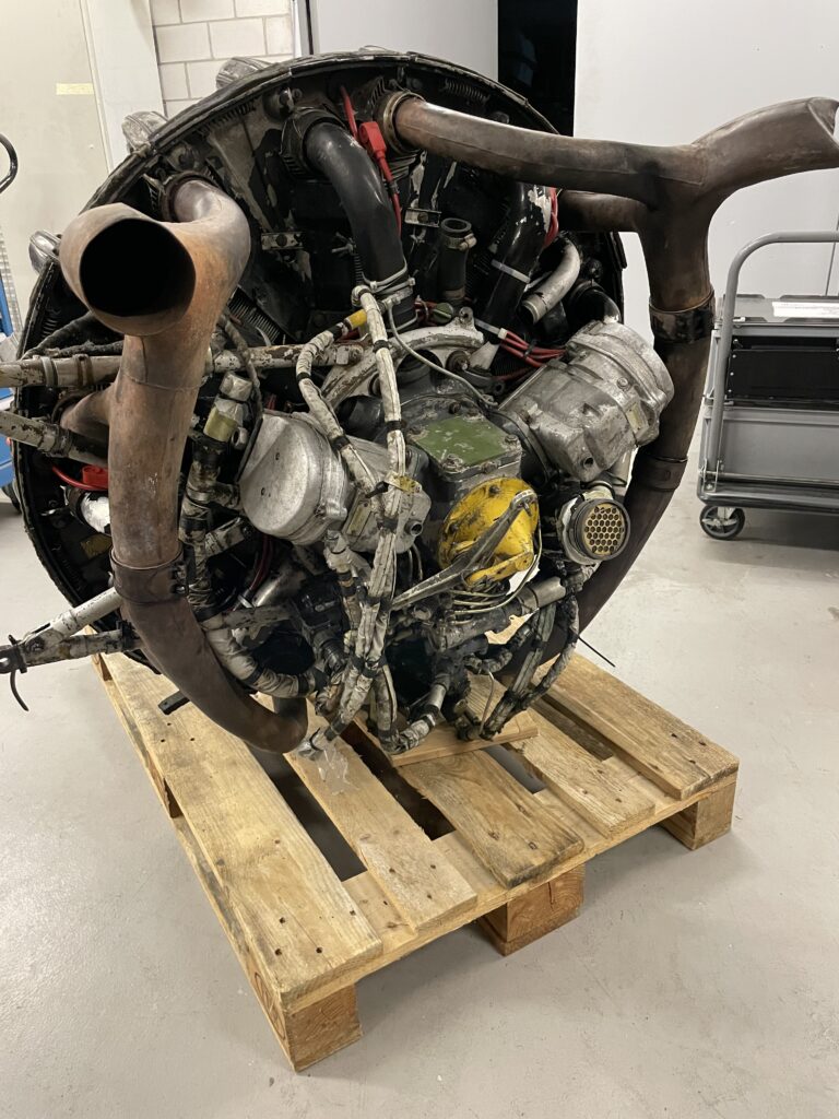 M462RF Sternmotor Tisch